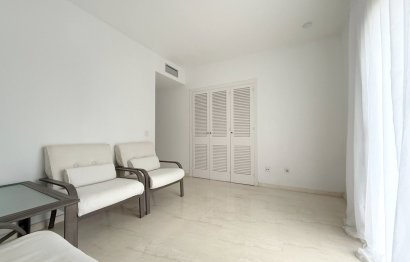 Resale - Apartment - Ground Floor Apartment - Estepona - Estepona Centro