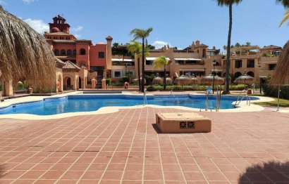 Resale - Apartment - Ground Floor Apartment - Estepona - Estepona Centro