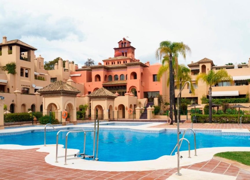 Resale - Apartment - Ground Floor Apartment - Estepona - Estepona Centro