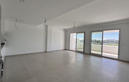 Resale - Apartment - Middle Floor Apartment - Estepona - Cancelada