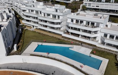 Resale - Apartment - Middle Floor Apartment - Estepona - Cancelada