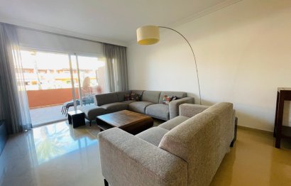 Resale - Apartment - Middle Floor Apartment - Marbella - Puerto Banús