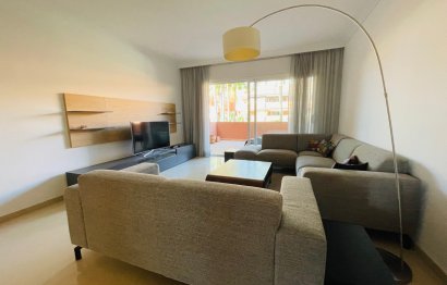 Resale - Apartment - Middle Floor Apartment - Marbella - Puerto Banús