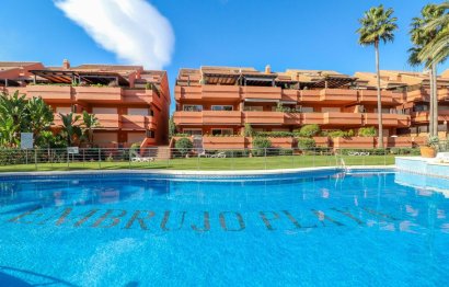 Resale - Apartment - Middle Floor Apartment - Marbella - Puerto Banús