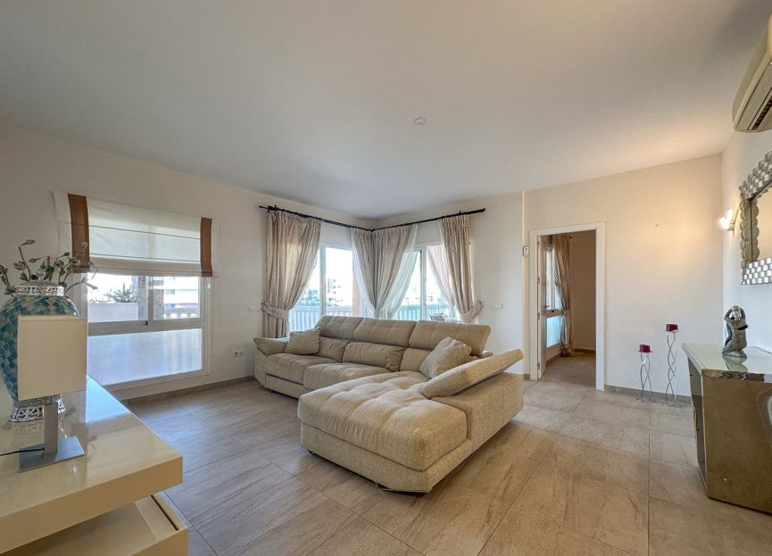 Resale - Apartment - Middle Floor Apartment - Fuengirola - Fuengirola Centro