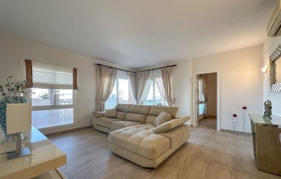 Resale - Apartment - Middle Floor Apartment - Fuengirola - Fuengirola Centro