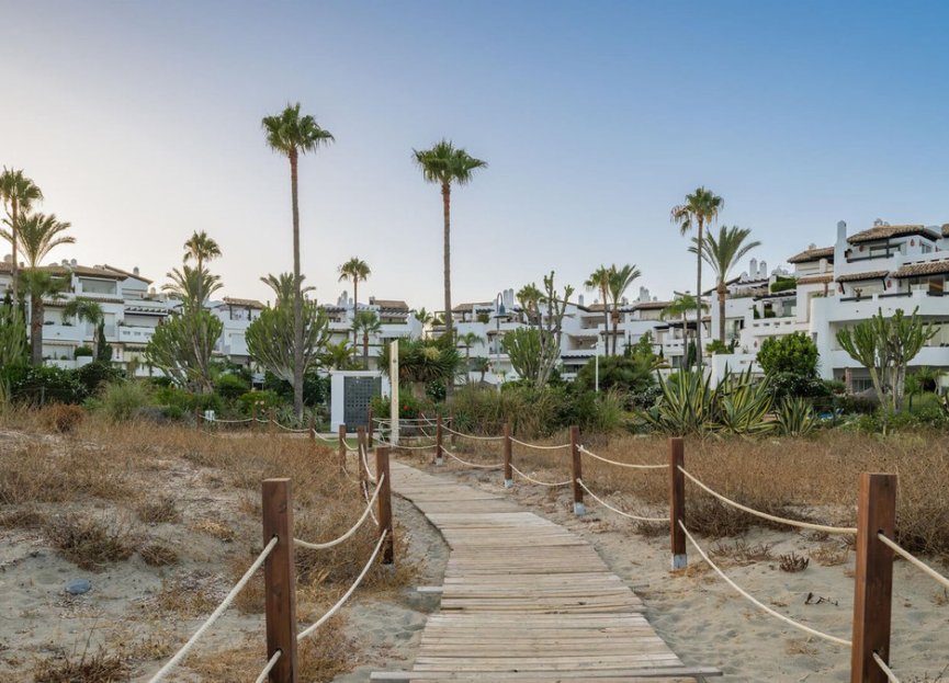 Resale - Apartment - Ground Floor Apartment - Estepona - Costalita