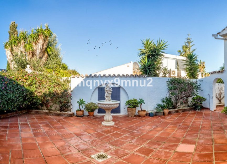 Resale - House - Detached Villa - Mijas - El Chaparral