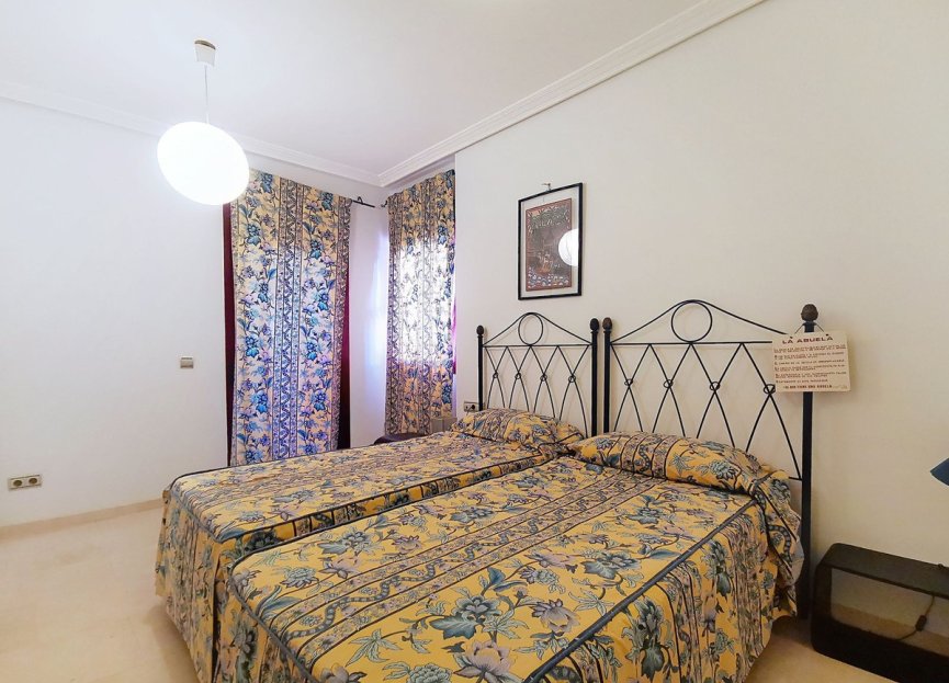 Resale - Apartment - Ground Floor Apartment - Casares - Casares Centro