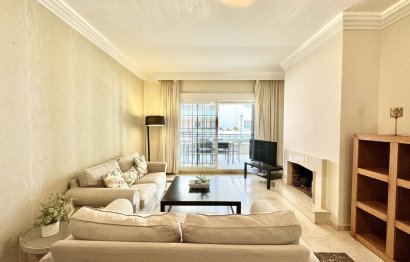 Resale - Apartment - Ground Floor Apartment - Marbella - Nueva Andalucia