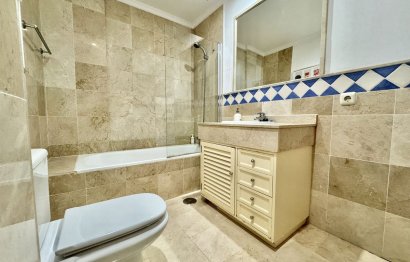 Resale - Apartment - Ground Floor Apartment - Marbella - Nueva Andalucia