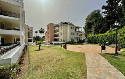 Resale - Apartment - Ground Floor Apartment - Marbella - Nueva Andalucia