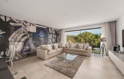 Resale - House - Detached Villa - Benahavís - El Madroñal