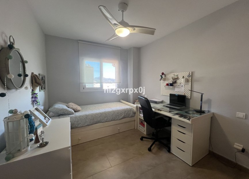 Resale - Apartment - Middle Floor Apartment - Marbella - Marbella Centro