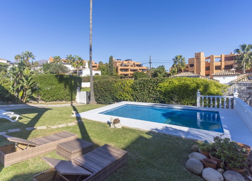 Reventa - House - Detached Villa - Estepona - Estepona Centro