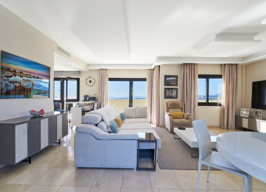 Resale - Apartment - Penthouse - Estepona - Bel Air