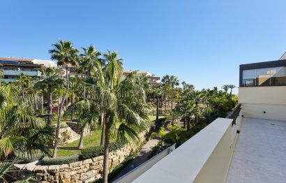 Resale - Apartment - Penthouse - Estepona - Bel Air