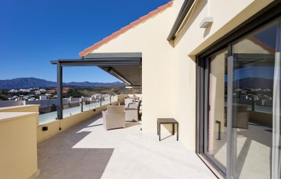 Resale - Apartment - Penthouse - Estepona - Bel Air