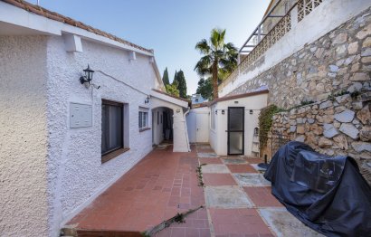 Resale - House - Detached Villa - Torremolinos