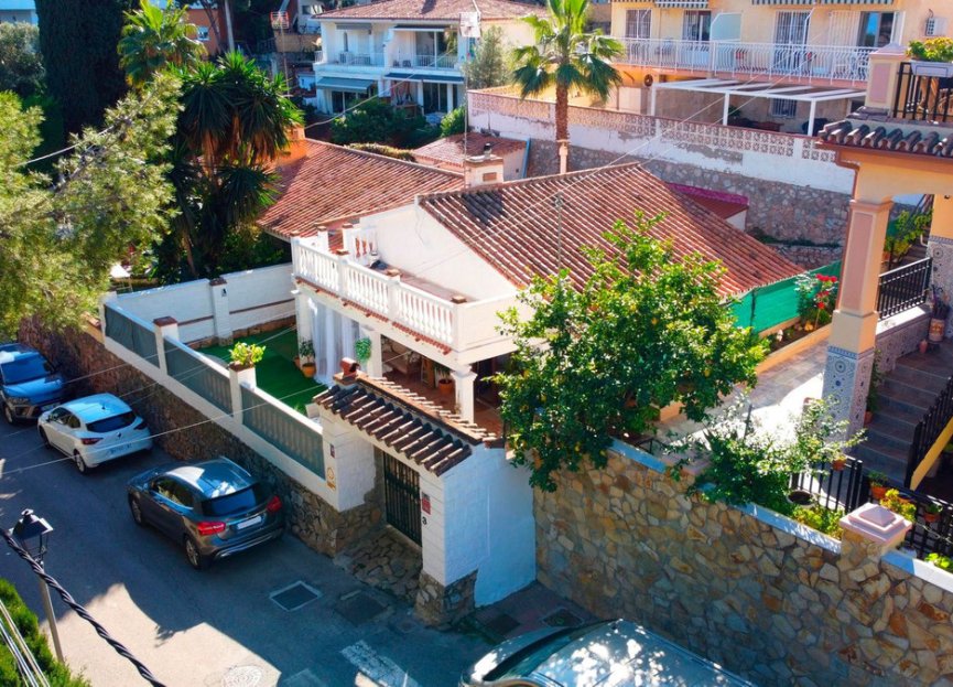 Resale - House - Detached Villa - Torremolinos