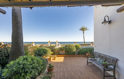 Resale - House - Semi-Detached House - Estepona - Estepona Centro