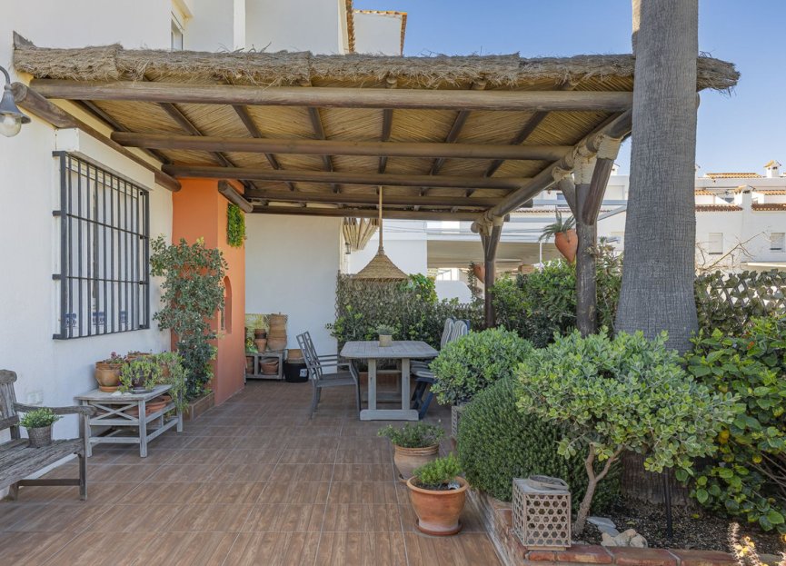 Resale - House - Semi-Detached House - Estepona - Estepona Centro