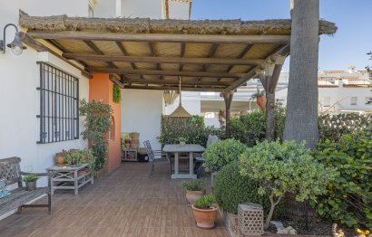 Resale - House - Semi-Detached House - Estepona - Estepona Centro