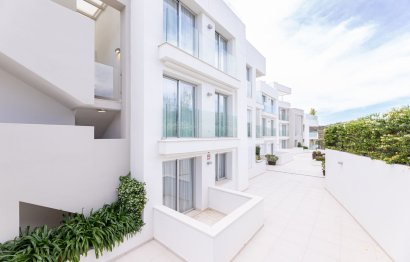 Resale - Apartment - Top Floor Apartment - Marbella - Nueva Andalucia