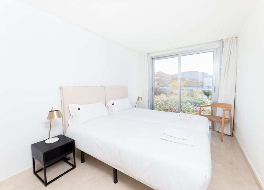 Resale - Apartment - Top Floor Apartment - Marbella - Nueva Andalucia