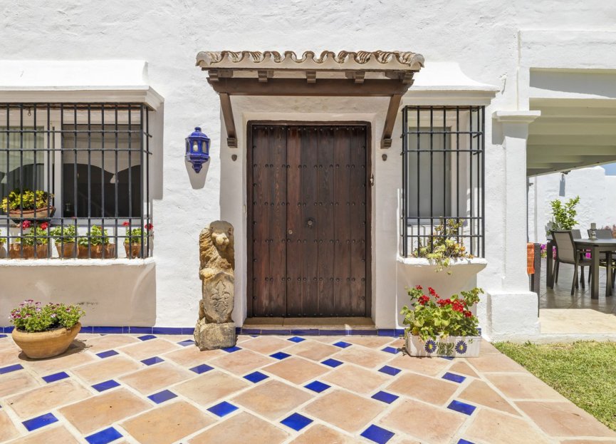 Resale - House - Townhouse - Marbella - Nueva Andalucia