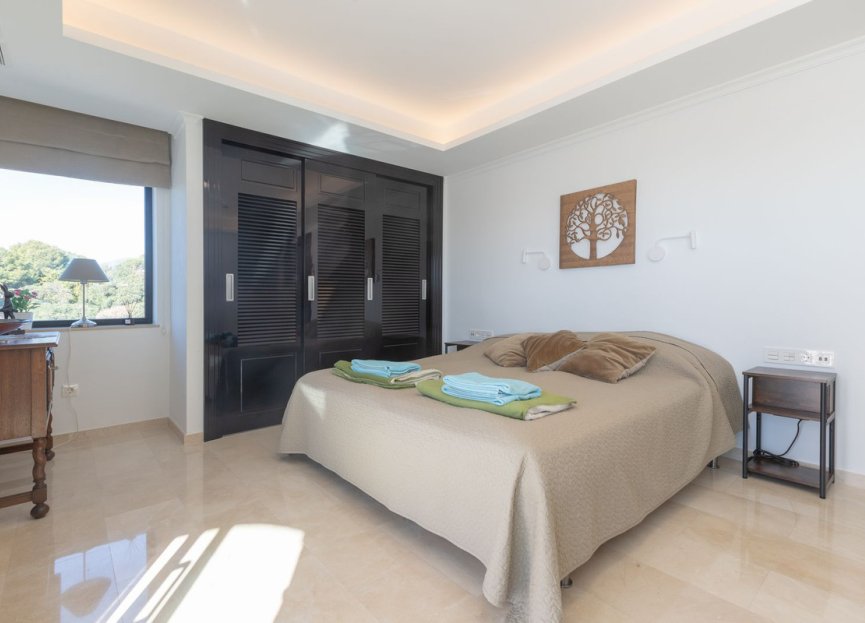 Resale - House - Detached Villa - Marbella - Elviria