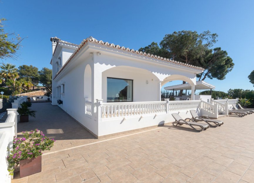 Resale - House - Detached Villa - Marbella - Elviria