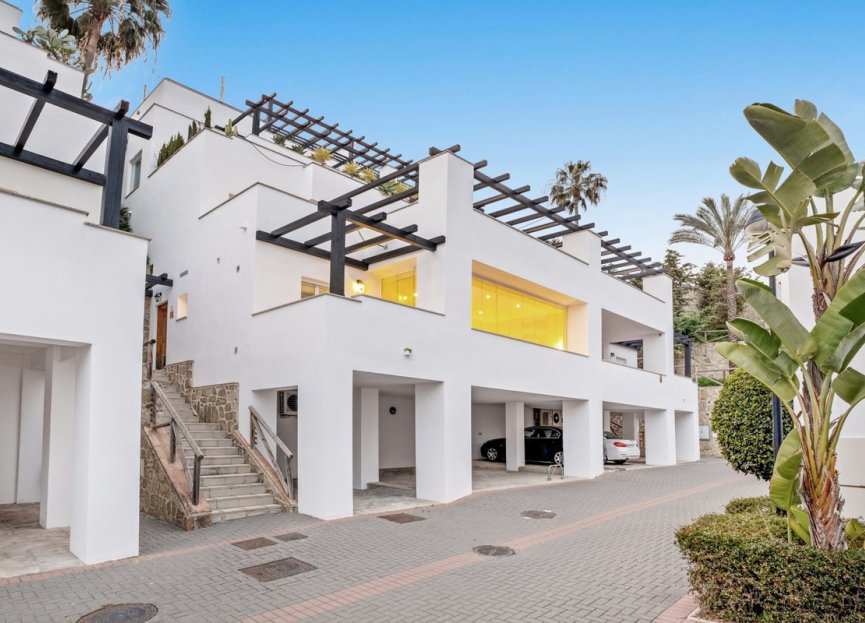 Resale - Apartment - Duplex - Marbella - Santa Clara