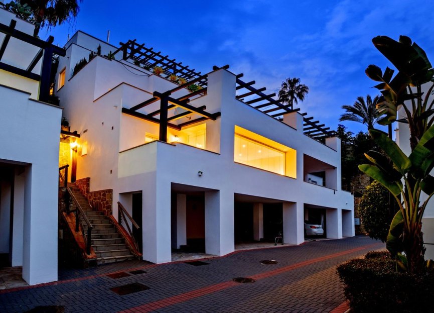 Resale - Apartment - Duplex - Marbella - Santa Clara