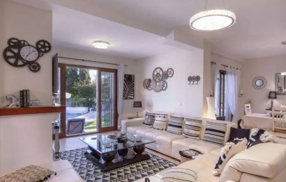 Resale - House - Detached Villa - Marbella - Marbesa