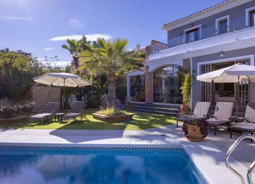 Resale - House - Detached Villa - Marbella - Marbesa