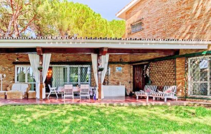 Resale - House - Detached Villa - Marbella - Artola