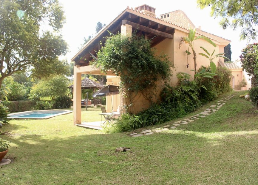 Resale - House - Detached Villa - Marbella - Hacienda Las Chapas