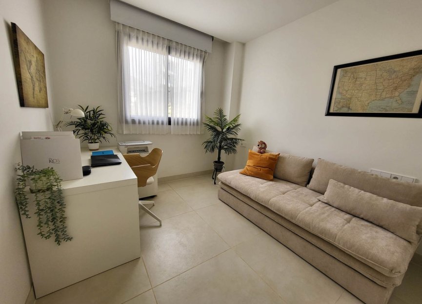 Resale - Apartment - Middle Floor Apartment - Fuengirola - Fuengirola Centro