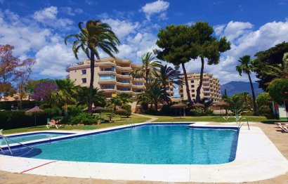 Resale - Apartment - Middle Floor Apartment - Estepona - Atalaya