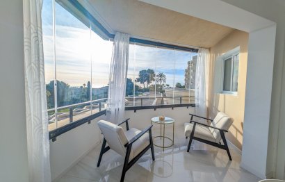 Resale - Apartment - Middle Floor Apartment - Estepona - Atalaya