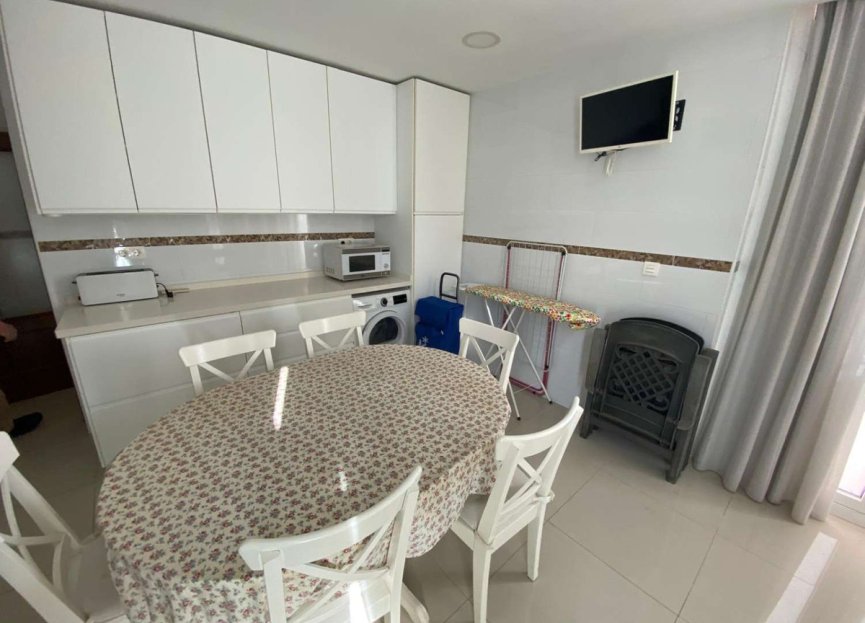 Resale - Apartment - Middle Floor Apartment - Fuengirola - Fuengirola Centro