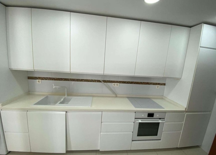 Resale - Apartment - Middle Floor Apartment - Fuengirola - Fuengirola Centro