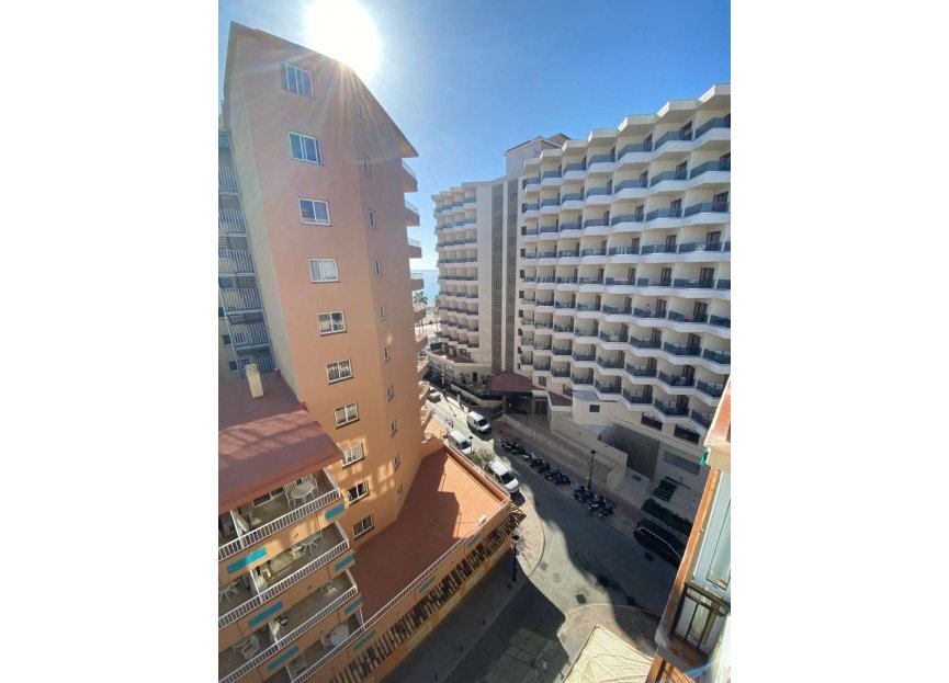 Resale - Apartment - Middle Floor Apartment - Fuengirola - Fuengirola Centro