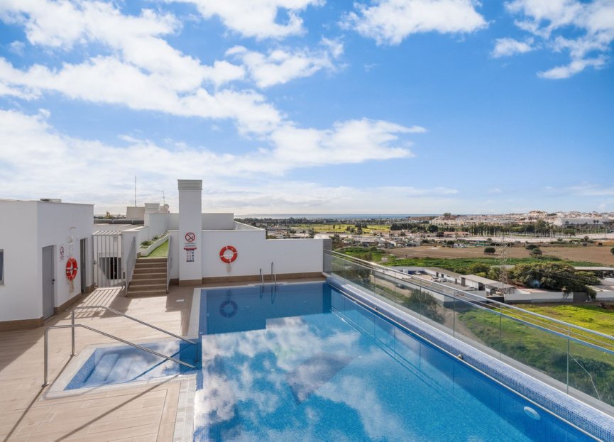 Resale - Apartment - Middle Floor Apartment - Marbella - Nueva Andalucia