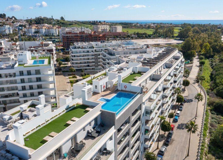 Resale - Apartment - Middle Floor Apartment - Marbella - Nueva Andalucia