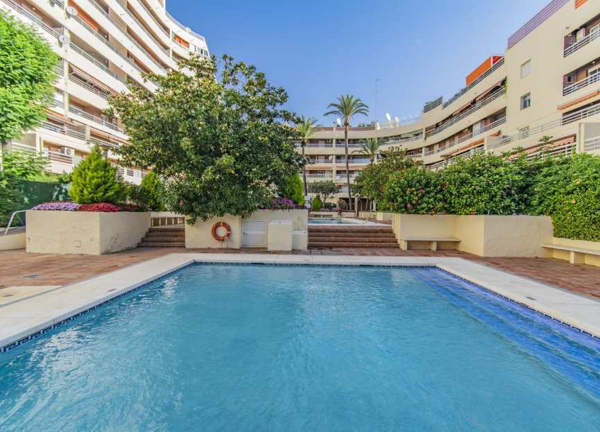 Resale - Apartment - Middle Floor Apartment - Marbella - Marbella Centro