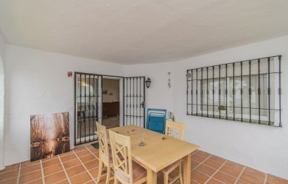 Resale - Apartment - Ground Floor Apartment - Marbella - Nueva Andalucia