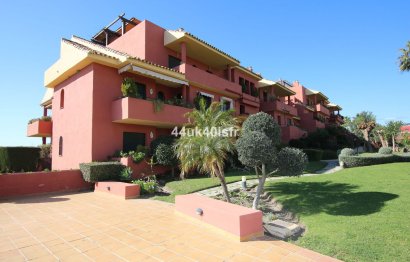 Resale - Apartment - Middle Floor Apartment - Estepona - Costalita