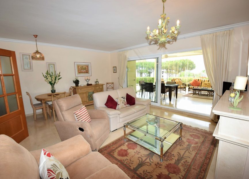 Resale - Apartment - Ground Floor Apartment - Marbella - Cabopino